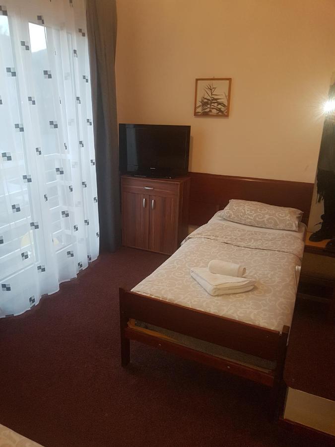 Hotel Sax Balkan Димитровґрад Екстер'єр фото