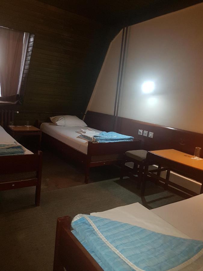Hotel Sax Balkan Димитровґрад Екстер'єр фото