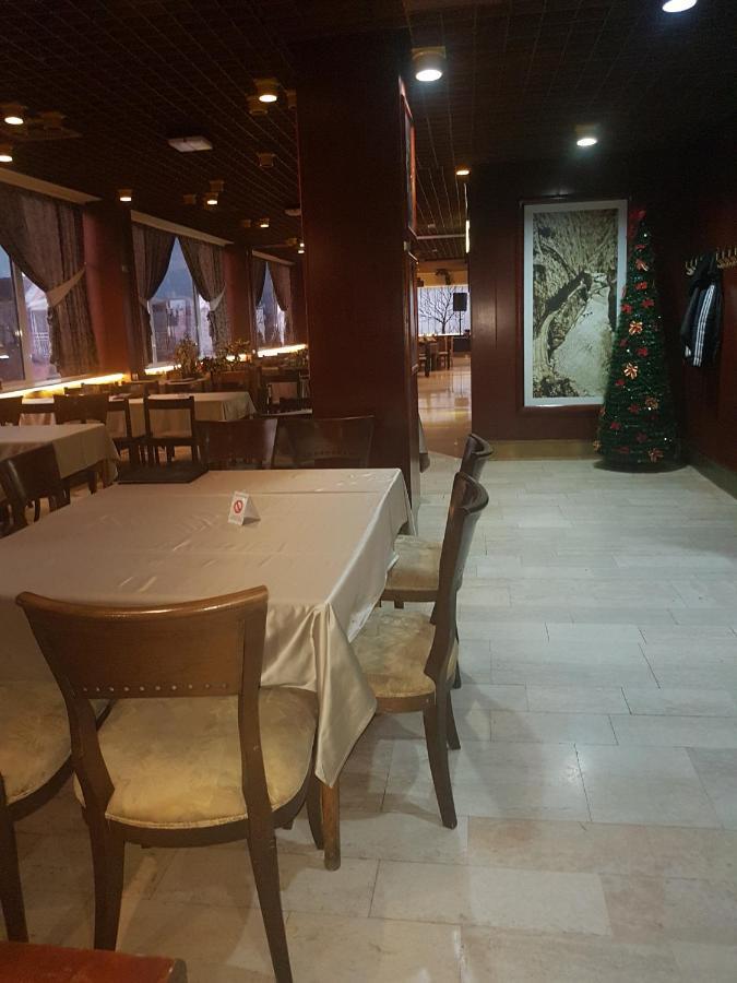 Hotel Sax Balkan Димитровґрад Екстер'єр фото